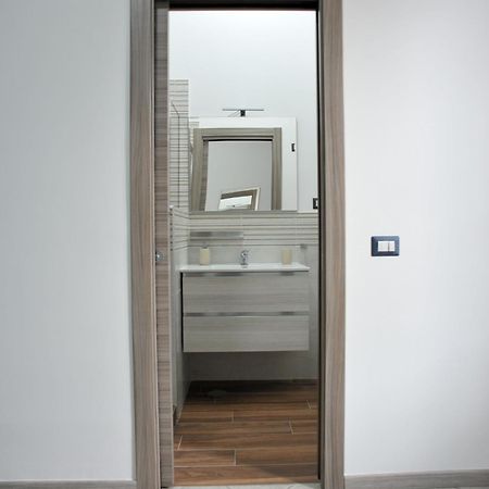 In Center Apartaments サレルノ エクステリア 写真