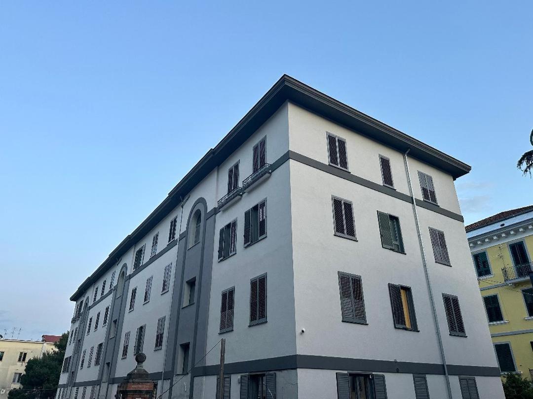In Center Apartaments サレルノ エクステリア 写真